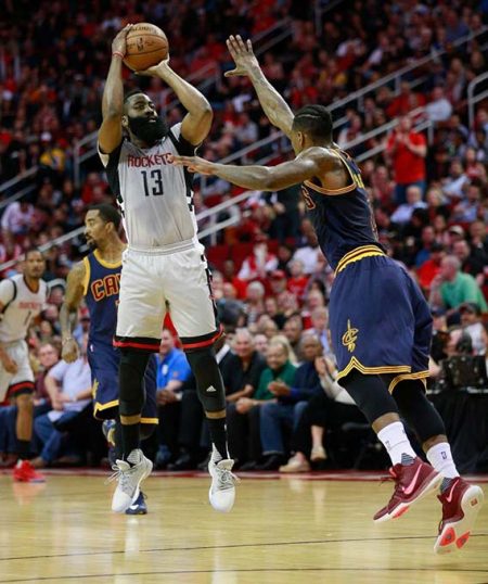 Harden S Triple Double Helps Houston Upset Cavs Lebron