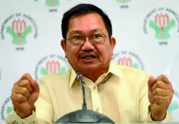 Piñol shrugs off resignation rumors