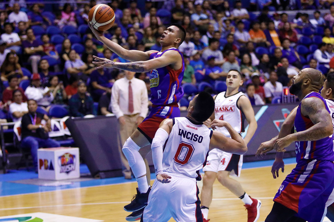 Hotshots ward off Aces to take Govs’ Cup top slot solo