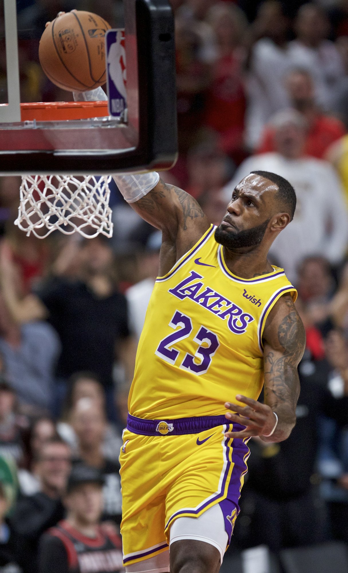 LeBron James shines, but Blazers spoil his Lakers debut with superior  3-point shooting