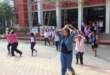 UNCANNY COINCIDENCE. Antique provincial government employees rush out of the capitol in the municipality of San Jose. An hour after an earthquake struck the province yesterday (Nov. 5, 2018), Antiqueños took part in a scheduled fourth quarter nationwide simultaneous earthquake drill with San Jose as the ceremonial site in Western Visayas. TWV, PIA-ANTIQUE