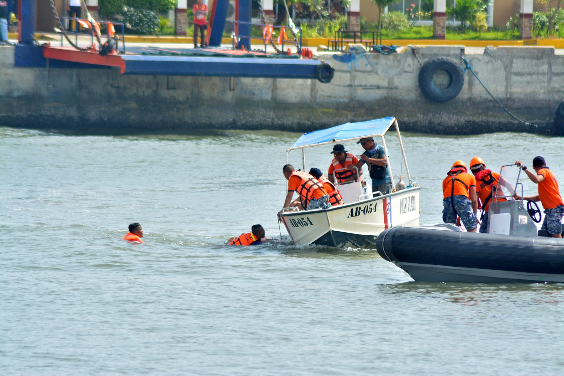 philippine-coast-guard-expands-in-guimaras