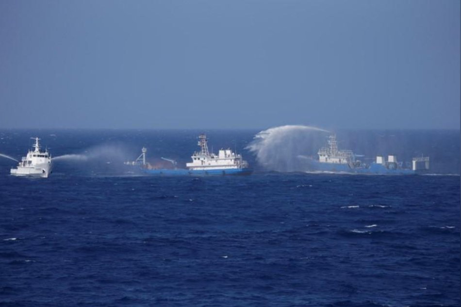 US Navy ship sails in disputed South China Sea amid trade talks with ...