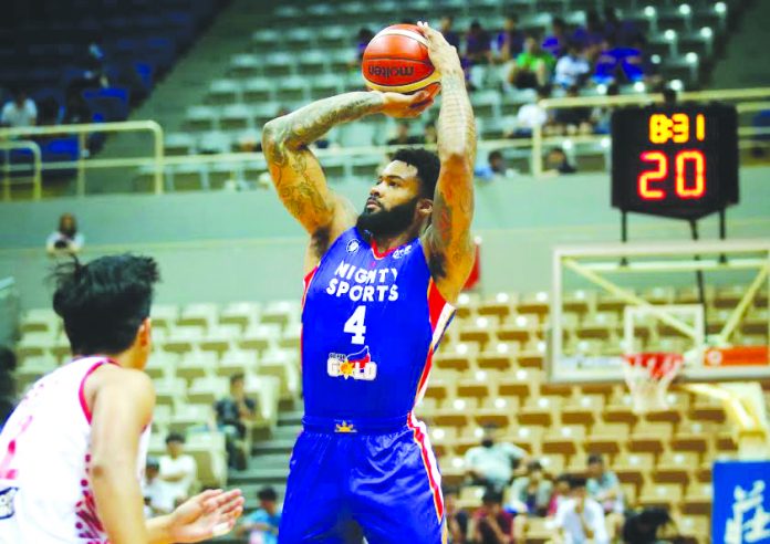 Eugene Phelps drills 19 points to lead Mighty Sports-Go For Gold-Philippines to a 94-66 victory over Indonesia. PHOTO COURTESY OF PAOLO DEL ROSARIO