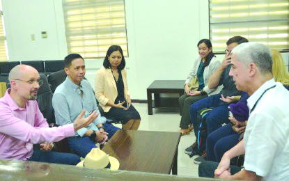 Negros Occidental governor Eugenio Jose Lacson (right) and Provincial Supervising Tourism Operations Officer Cristine Mansinares (3rd from left) meet with the team from the Czech Republic led by Tourism Authority Director Michal Prochaázka (left) at the Provincial Capitol in Bacolod City on July 2. The group held a product updating and tourism business exchange during their visit. NEGROS OCCIDENTAL CAPITOL PIO