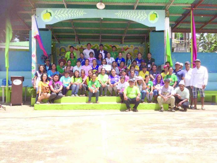 Farmers from the host venue, Brgy. Balcon Maravilla headed by Punong Barangay Edgar Ecullada, and neighboring barangays attended the program with officials of the different partner agencies.