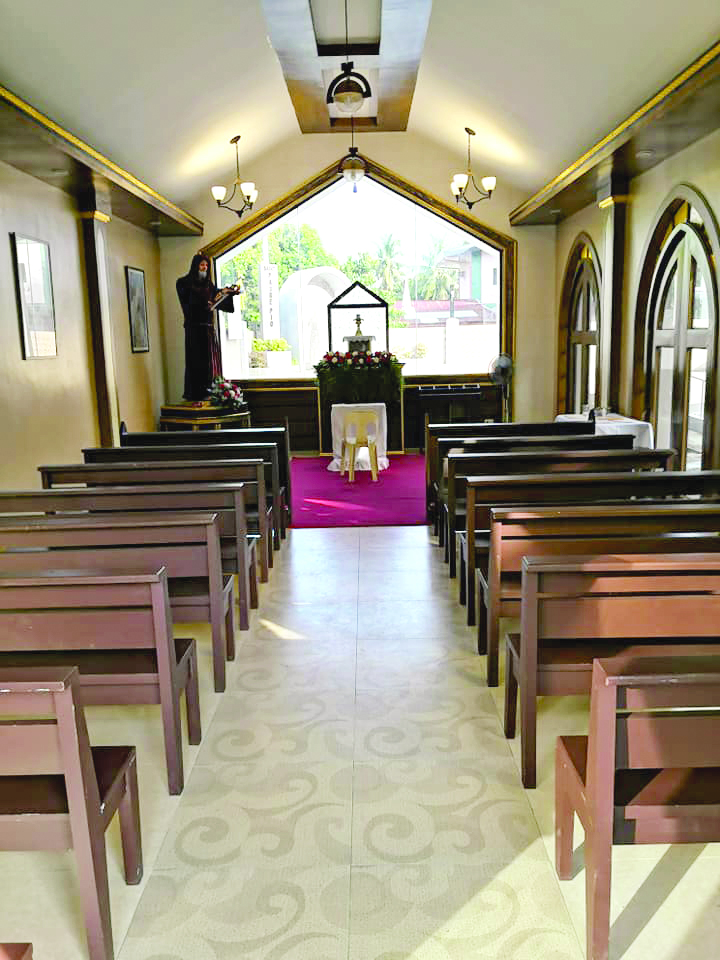 The relic of St. Padre Pio in its special chapel