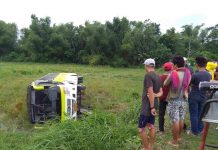 This Ceres bus lands on its side after tumbling down the highway in Barangay Zerrudo, Sara, Iloilo yesterday, Aug. 7, 2019. Ten passengers were hurt. CONTRIBUTED PHOTO