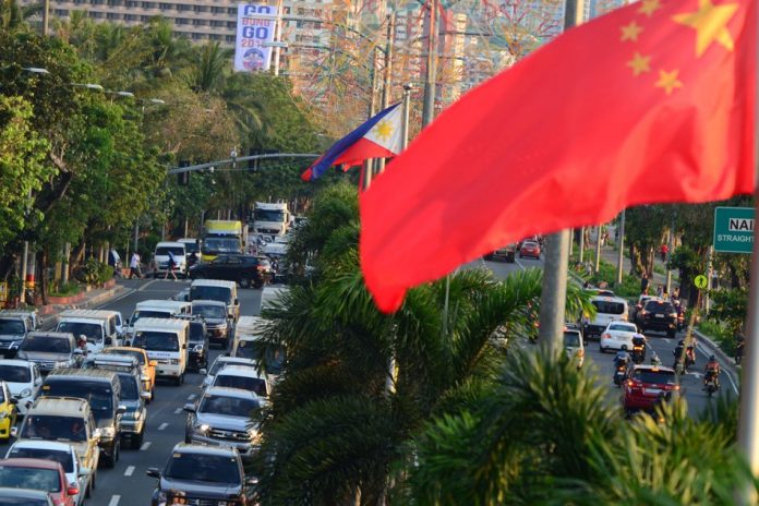 The Chinese Embassy calls the relevant departments of the Philippine government to bring to justice the employer of the victim Yang Kang, who jumped from a sixth floor window of his work office last Friday.