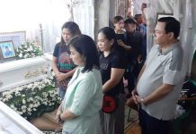 Vice President Leni Robredo visits on Aug. 12, 2019 the wake in Mandurriao, Iloilo City of residents who were casualties in the Aug. 3 Iloilo Strait capsizing of three motorboats. This is the wake of drowning victims Jhen Lloyd Jay Salanatin and brother Jhaeron Mars, cousin Jhairus James Alejado, and their grandmother Adora Java. Mayor Jerry Treñas accompanies Robredo. CITY HALL PHOTO