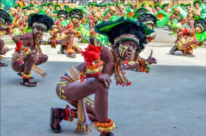 ‘NEXT LEVEL’ PERFORMANCE. Dinagyang Festival is known for its participants’ impressive choreography and striking costumes that reflect the ingenuity, craftsmanship and artistry of the Ilonggos. Next year’s edition of the festival promises to be more experiential and engaging. IAN PAUL CORDERO/PN