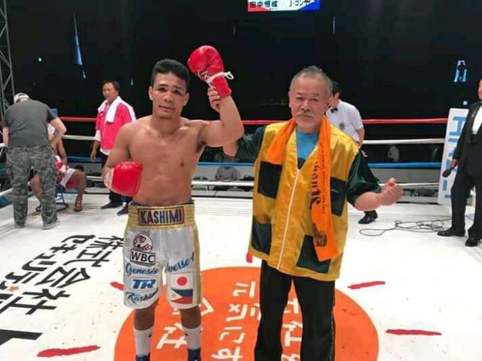 Genesis Servania of Bacolod City has improved his boxing record to 33-2-0 win-loss-draw. Also, 16 of his victories came by way of stoppages.