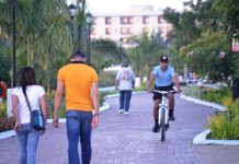 A policeman patrols the Iloilo Esplanade using a bicycle for better mobility. The Iloilo City government plans to put additional lampposts at the esplanade to discourage illegal activities in the area. Vandals have been ruining portions of the esplanade and even stealing streetlights there. PN PHOTO