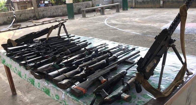 Former Rebels Turnover Firearms To Cadiz Cops