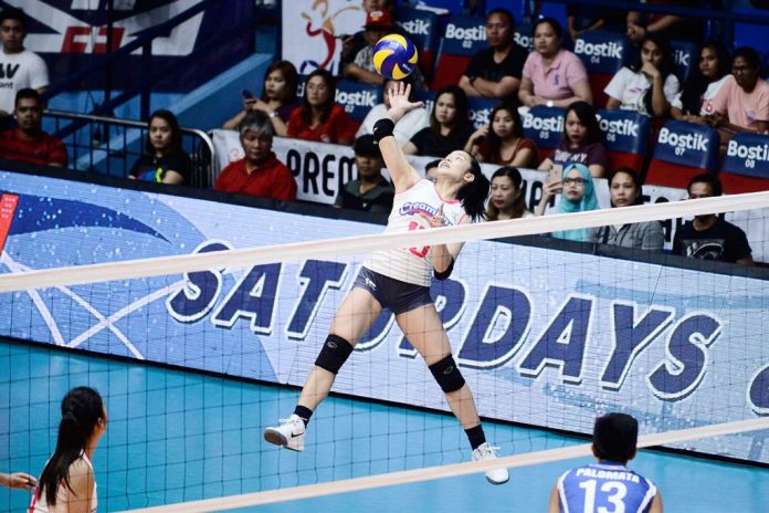 Jessica Galanza posts 21 points in Creamline Cool Smashers’s win over Philippine Air Force Lady Jet Spikers. Sports Vision Photo