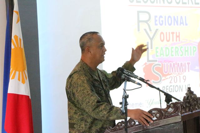 3rd Infantry Division commander Major General Dinoh Dolina speaks during the 2nd Regional Youth Leadership Summit in Jamindan, Capiz. PIA