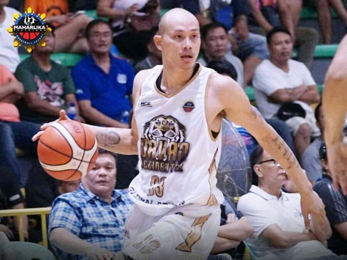 Negrense Mark Yee posted double-double in Davao Occidental Tigers' win over the Iloilo United Royals. MPBL PHOTO