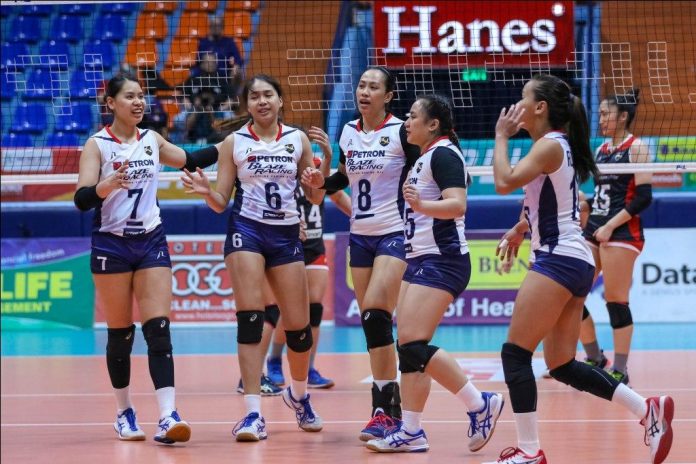 Petron Blaze Spikers completed a sweep of the 2019 Philippine Superliga Invitational Cup eliminations. PSL PHOTO