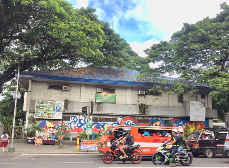 The library as seen along Araneta Street.