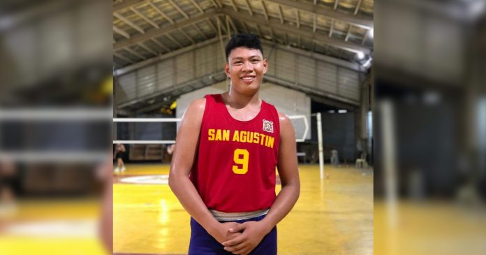 Agapito Clarito Jr. tallied 21 points in the University of San Agustin’s win over over Sun Yat Sen High School during a quarterfinals basketball match of the ongoing 2019 ILOPRISAA Meet.