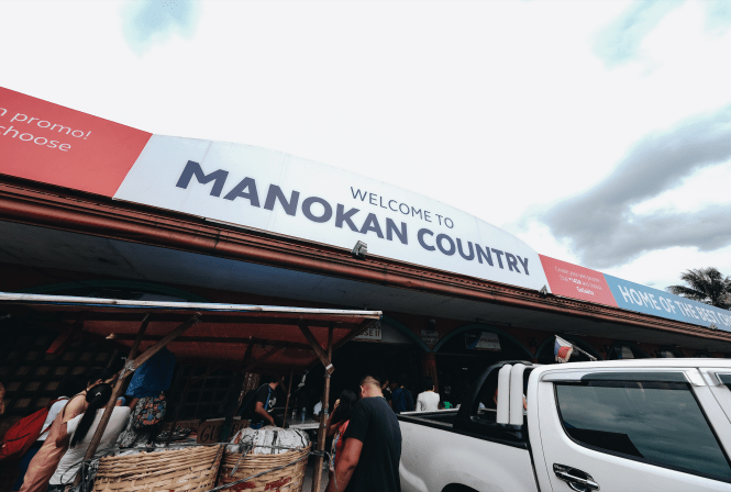 Manokan country is a complex of a couple dozens of stalls serving Bacolod’s most sought-after gastronomic delight — chicken inasal. PHOTO COURTESY OF LUCKY ALABADO