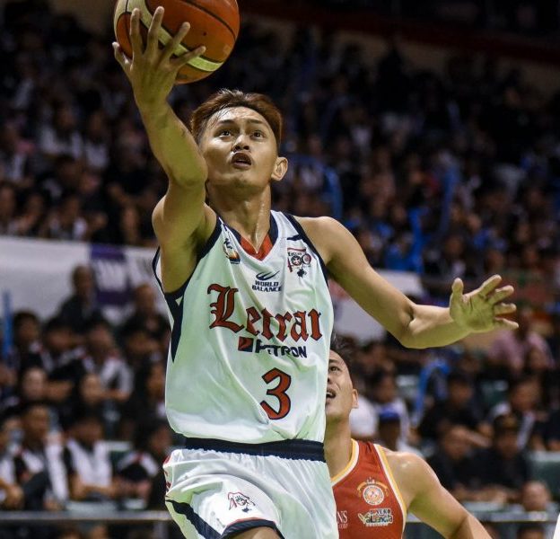 Letran Knights’ Fran Yu goes for a basket. TIEBREAKER TIMES PHOTO