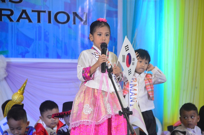 Ms. Korea Jenin May Figueroa, winner for “Best Presentation of Nation”