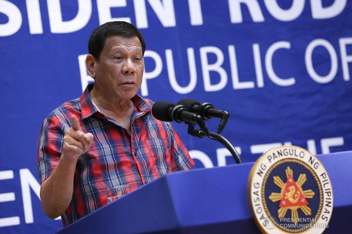 President Rodrigo Duterte last week ordered the public use and importation of electronic cigarettes, popularly known as vape, following the first confirmed case of vape-associated lung injury in the country. PCOO