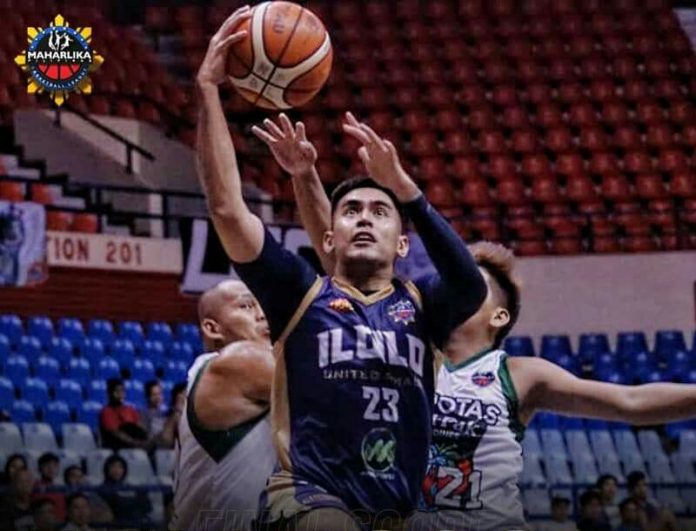 Richard Escoto of Iloilo United Royals goes for a layup. PHOTO COURTESY OF MPBL