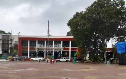 The Antique provincial capitol and other government offices in the province continue to deliver services despite the presence of Typhoon “Tisoy.” Classes in all levels in the province were suspended on Dec. 3. PNA/ANNABEL CONSUELO PETINGLAY