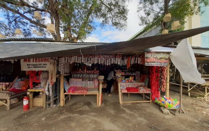 Antiqueños are cautioned against firecrackers that could cause injuries this New Year. Vendors were also told to sell only the allowed firecrackers in areas designated by the local government units. PNA/ANNABEL CONSUELO J. PETINGLAY