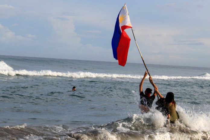 Former Foreign Affairs secretary Albert Del Rosario and former Ombudsman Conchita Carpio Morales earlier filed a complaint against China in connection with Beijing’s activities to gain control over most of the resource-rich West Philippine Sea. The International Criminal Court, however, junked the said complaint due to “lack of jurisdiction.” ABS-CBN NEWS