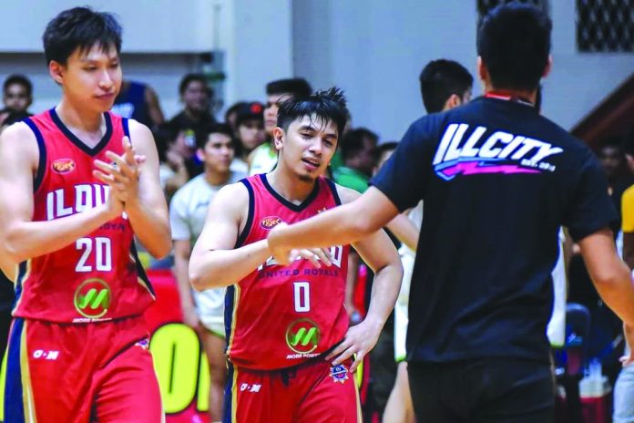 Aaron Jeruta scores the game-winning basket for Iloilo United Royals against Zamboanga Family Sardines at the University of San Agustin Gymnasium last Jan. 18. MPBL PHOTO