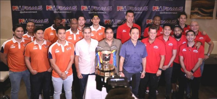 Barangay Ginebra San Miguel Kings and Meralco Bolts begin their chase for the 2019 PBA Governors’ Cup trophy in Game 1 of the finals tonight at the Smart Araneta Coliseum. PBA PHOTO