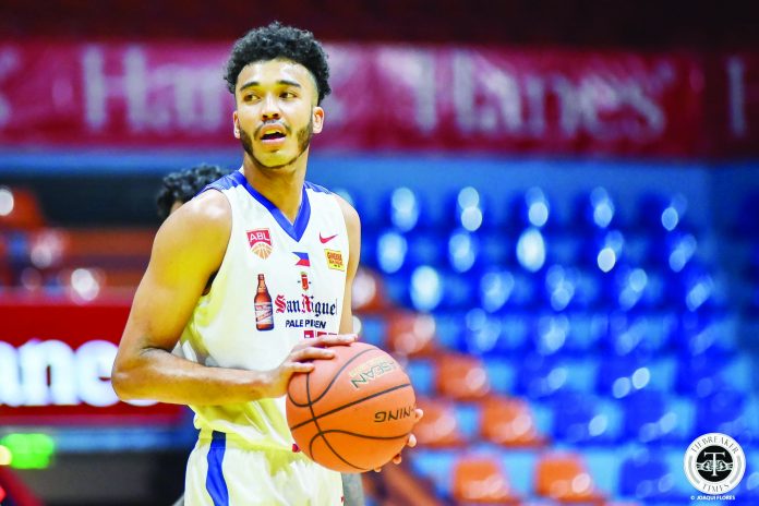 Floor general Jerimiah Gray celebrates after making the game-winning rejection for Alab Pilipinas to survive a late Hong Kong rally. TIEBREAKER TIMES PHOTO