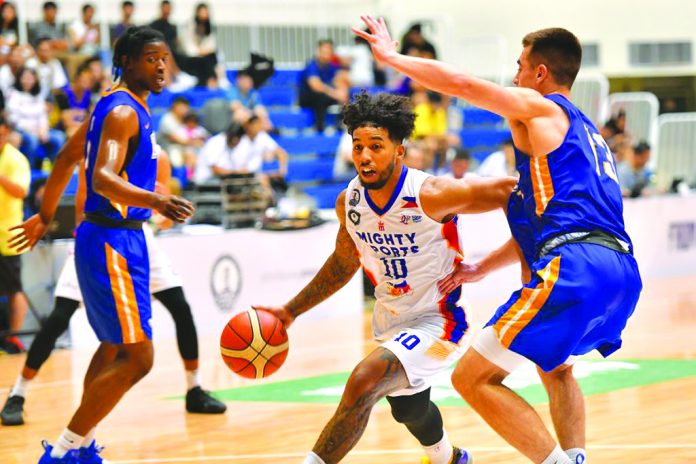 Filipino-American Mikey Williams channeled the “mamba mentality” in Mighty Sports-Philippines’ 88-82 win over United Arab Emirates. TIEBREAKER TIMES PHOTO