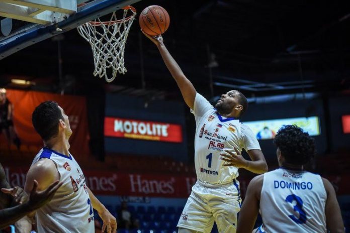 San Miguel-Alab Pilipinas’ Khalif Wyatt goes for a layup. ABS-CBN PHOTO