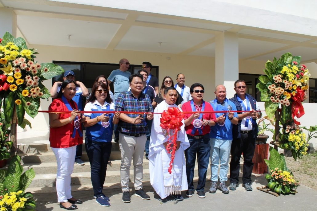 DPWH 6 Regional Director Lea N. Delfinado (2nd from left) with officials of OCD-6, DSWD-6, DOH-6 and Bacolod City LGU. Photo courtesy of DPWH, Bacolod City DEO.