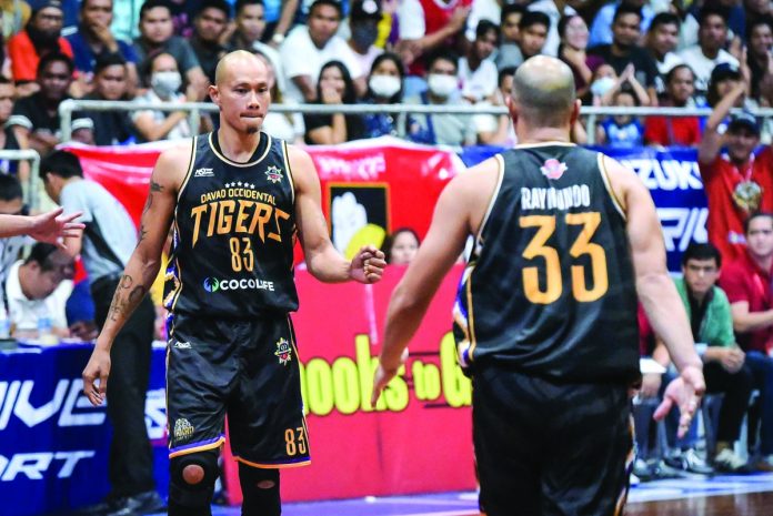 Negrense Mark Yee and the Davao Occidental Tigers head to the Maharlika Pilipinas Basketball League semifinals after defeating Bicol Volcanoes. MPBL