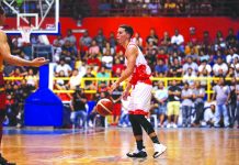 Beyond-the-arc sharpshooter Matthew Wright of the Phoenix Fuel Masters plays as one of the culprits in San Miguel’s defeat. PBA PHOTO