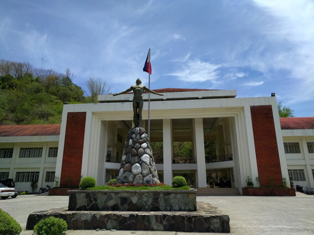 UPV Miag-ao campus evacuated after bomb threat; shifts to remote learning