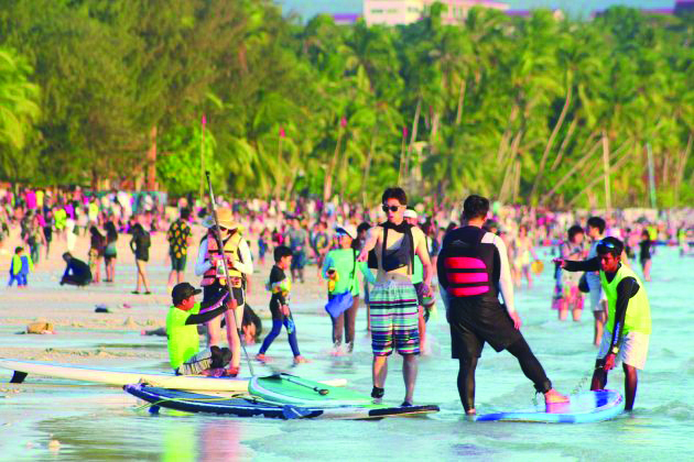 Ahead of summer season, the world-famous Boracay Island in Malay, Aklan braces for a possible decline of international tourist arrivals from coronavirus-stricken countries like China and South Korea – the island’s top two sources of market. FILE PHOTO