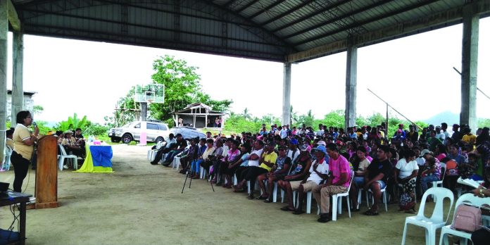 Residents of Barangay Agbun-od, Jamindan, Capiz receive free government services from their local government unit (LGU) on March 5. Dental, medical, legal aid, tricycle franchising, among others were enjoyed by the villagers. JAMINDAN TODAY