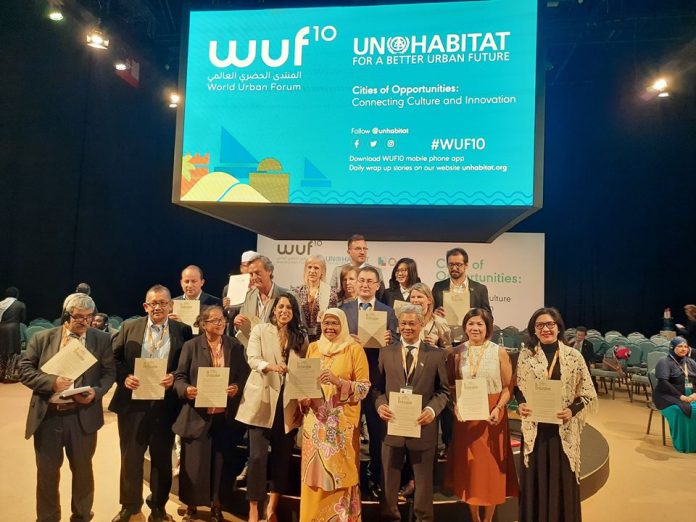 Sipalay City mayor Maria Gina Lizares (2nd from bottom right), along with other subnational governments from around the globe during the 10th World Urban Forum held in Abu Dhabi, United Arab Emirates. LEAGUE OF CITIES OF THE PHILIPPINES