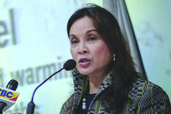 Antique lone district representative Loren Legarda seeks an explanation from the Semirara Mining and Power Corporation about the alleged entry of Chinese vessels to Semirara Island in Caluya, Antique amid lockdown. According to her, there had already been seven vessels in the island since last month. ABS-CBN NEWS