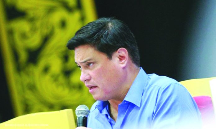 Negrense senator Juan Miguel Zubiri says he’s recovered from the coronavirus disease 2019 after he tested negative for it twice. He and fellow senator Juan Edgardo “Sonny” Angara promised to donate plasma from their blood to help the ongoing research in treating the virus.