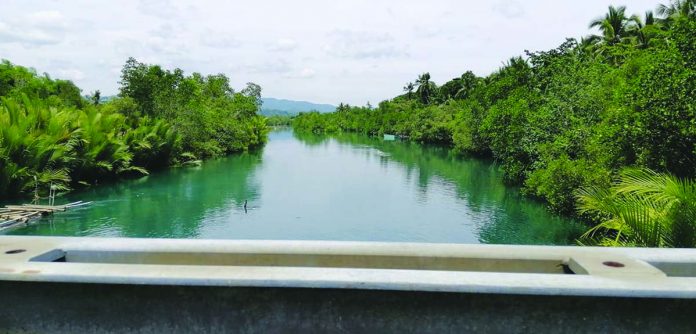 The Department Environment and Natural Resources has started desilting Antique’s Malandog River. Desilting is done to avoid flooding in rivers. It is the act of removing earthy materials such as sand and mud from the bed of a fast flowing- river to avoid obstructing free flowing movement of water. MALANDOG RIVER REHABILITATION AND DEVELOPMENT PROJECT FB