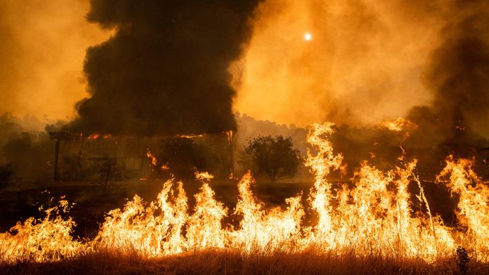 Wildfires in California’s Sonoma and Napa Counties have forced many residents to evacuate. Max Whittaker for The New York Times