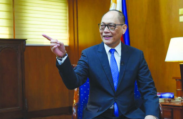 Bangko Sentral ng Pilipinas Governor Benjamin E. Diokno says the central bank’s chatbot called BOB empowers financial consumers by giving them a more accessible channel for raising complaints. NEDA.GOV.PH