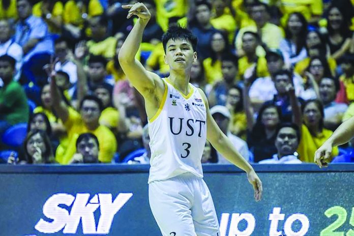 “Pag nag-stay ako tapos na-suspend ang University of Santo Tomas, sayang ang last playing year ko,” says six-foot-two cager Brent Paraiso. UAAP